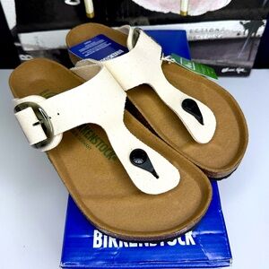 NWT Birkenstock Gizeh Vegan Big Buckle Sandals Size 37